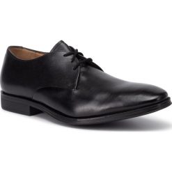 Półbuty CLARKS - Gilman Walk 261440567 Black Leather. Czarne buty wizytowe męskie Clarks, bez wzorów, ze skóry, eleganckie, bez zapięcia. W wyprzedaży za 349,00 zł.