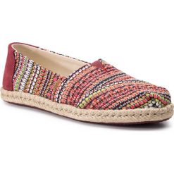 Espadryle TOMS - Classic 10013484 Cherry Tomato Global Woven. Czerwone espadryle damskie marki Toms, bez wzorów, ze skóry, bez obcasa, na płaskiej podeszwie. Za 239,00 zł.