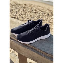 Granatowe Buty Sportowe Rawlings. Niebieskie buty sportowe męskie Born2be, bez zapięcia. W wyprzedaży za 79,99 zł.