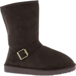 Kozaki zimowe "McGraty" w kolorze brązowym. Pomarańczowe kozaki damskie Island Boot, na zimę, ze skóry, bez obcasa, na platformie, na klamry. W wyprzedaży za 129,95 zł.