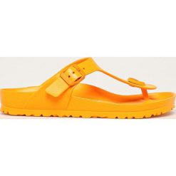 Birkenstock - Japonki Gizeh. Pomarańczowe klapki damskie Birkenstock, bez wzorów, z gumy, bez obcasa, na obcasie. Za 179,90 zł.