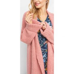 Kardigan oversize. Różowe kardigany damskie Orsay, s, z poliesteru. W wyprzedaży za 85,00 zł.