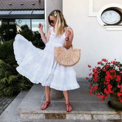 Sukienka MARTA. Sukienki damskie Pakamera, bez wzorów, z bawełny, eleganckie, bez kołnierzyka, bez rękawów, midi. Za 299,00 zł.