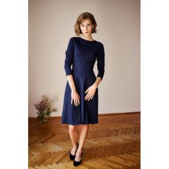 Sukienka Ofelia granatowa XXS. Czarne sukienki damskie marki Marie Zélie, s, w paski, z elastanu, bez kołnierzyka, z długim rękawem, długie. W wyprzedaży za 148,50 zł.