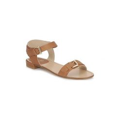 Sandały Stuart Weitzman BEBOP. Pomarańczowe sandały damskie marki Stuart Weitzman, bez wzorów, bez obcasa, bez zapięcia. Za 943,20 zł.