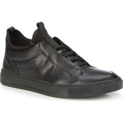 Buty męskie. Czarne buty sportowe męskie Wittchen, ze skóry, bez zapięcia. W wyprzedaży za 299,90 zł.