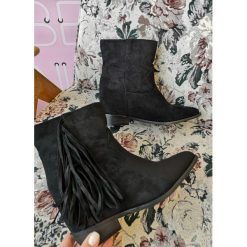 BOTKI LAYLA BLACK. Czarne koturny damskie na wysokim obcasie. Za 119,90 zł.