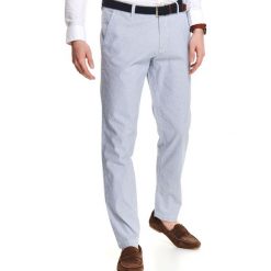Spodnie w prążek z paskiem. Niebieskie spodnie męskie Top Secret, na co dzień, na lato, m, bez wzorów, z bawełny, eleganckie. W wyprzedaży za 74,99 zł.