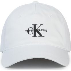 Czapka z daszkiem CALVIN KLEIN JEANS - J Monogram Cap W K60K605812 YAG. Białe czapki damskie Calvin Klein Jeans, bez wzorów, z bawełny. W wyprzedaży za 109,00 zł.