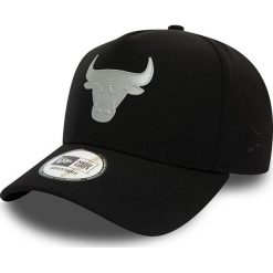 New Era - Czapka. Czarne czapki męskie New Era, bez wzorów. W wyprzedaży za 99,90 zł.