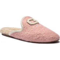 Kapcie GANT - Lazy 17598929 Dusty Pink G58. Różowe klapki damskie GANT, bez wzorów, z wełny, bez obcasa. W wyprzedaży za 149,00 zł.