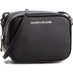 Torebka CALVIN KLEIN JEANS - Sculpted Camera Bag K40K400649 001. Czarne listonoszki damskie Calvin Klein Jeans, z jeansu. Za 399,00 zł.