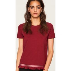 T-shirt z frędzlami - Bordowy. Czerwone t-shirty damskie marki Reserved, l. W wyprzedaży za 19,99 zł.