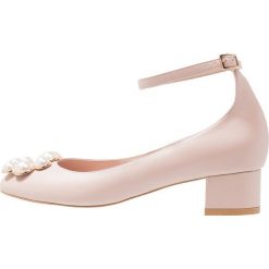 Yes I Do ROYAL PEARL Czółenka nude. Czarne buty ślubne damskie marki L'INTERVALLE, z materiału. Za 639,00 zł.