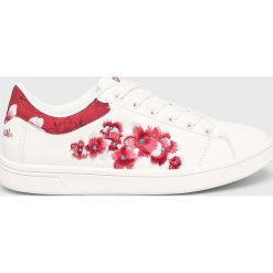 Desigual Sport - Buty. Białe buty sportowe damskie marki Desigual Sport, z haftami, z gumy, sportowe. Za 299,90 zł.