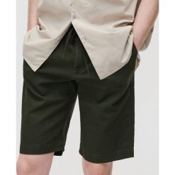 Szorty z lnu i bawełny - Khaki. Brązowe spodenki i szorty męskie Reserved, bez wzorów, z bawełny. Za 119,99 zł.