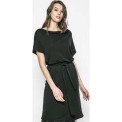 Vero Moda - Sukienka Nice. Czarne sukienki damskie marki Vero Moda, na co dzień, s, bez wzorów, z poliesteru, casualowe, bez kołnierzyka, z krótkim rękawem, krótkie, mini, proste. W wyprzedaży za 119,90 zł.