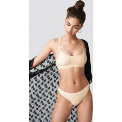 NA-KD Swimwear Sportowy dół bikini - Beige,Offwhite. Brązowe bikini NA-KD Swimwear. Za 60,95 zł.