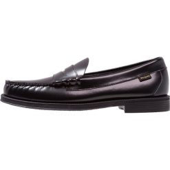 G. H. Bass & Co. WINTER WEEJUN LARSON Półbuty wsuwane black. Czarne półbuty męskie marki G. H. Bass & Co., bez wzorów, ze skóry, bez zapięcia. Za 509,00 zł.