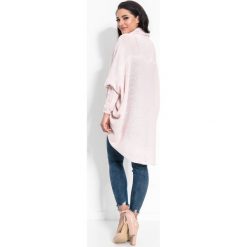 Kardigan narzutka oversize - pudrowy róż, l/xl. Różowe swetry damskie na lato, xl. Za 129,99 zł.