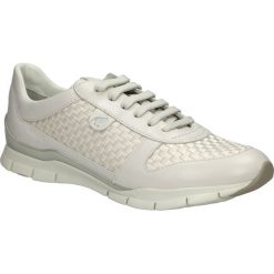 Sportowe geox d52f2a ozi43. Białe buty sportowe damskie Geox, bez wzorów, ze skóry, sportowe. Za 449,99 zł.