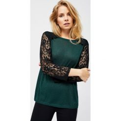 Sweter z koronką. Swetry damskie Moodo, xs, w koronkowe wzory, z koronki, bez rękawów, bez kaptura. Za 39,99 zł.