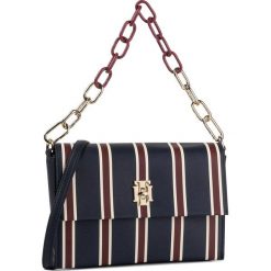 Torebka TOMMY HILFIGER - Th Saffiano Crossover AW0AW07317 0KY. Niebieskie torebki klasyczne damskie TOMMY HILFIGER, bez wzorów, ze skóry ekologicznej, klasyczne, bez dodatków. Za 649,00 zł.