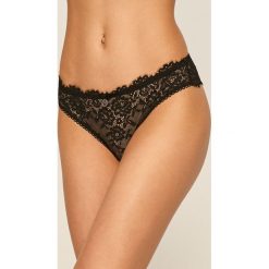 Emporio Armani - Figi. Czarne majtki damskie Emporio Armani, s, w koronkowe wzory, z elastanu. W wyprzedaży za 119,90 zł.