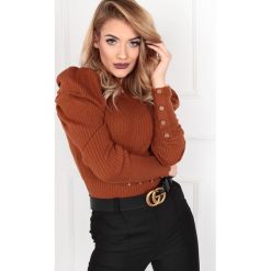 Sweter z bufkami i ozdobnymi guzikami brązowy. Pomarańczowe swetry damskie N/A, bez wzorów, z elastanu, bez rękawów, bez kaptura. Za 115,99 zł.