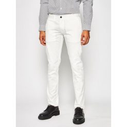 Spodnie materiałowe Emporio Armani 3H1P20 1NEDZ 0101. Białe jeansy męskie Emporio Armani, m, bez wzorów. Za 679,00 zł.