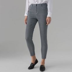 Spodnie skinny z wysokim stanem - Wielobarwny. Spodnie damskie Mohito, z podwyższonym stanem. W wyprzedaży za 79,99 zł.