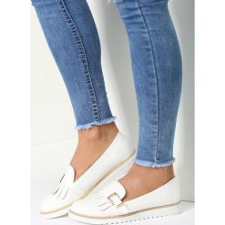 Białe Mokasyny Say You Love Me. Białe mokasyny damskie marki vices. Za 49,99 zł.