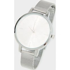 Zegarek na bransolecie - Srebrny. Szare zegarki damskie Mohito, srebrne. Za 59,99 zł.