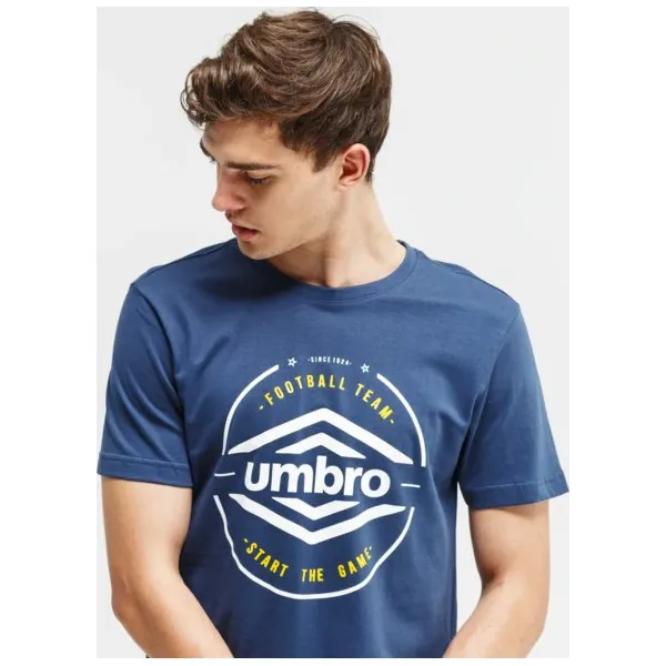 Umbro Koszulka Reynold , granatowy, rozmiar L. Niebieskie koszulki męskie Umbro, s, bez wzorów, z materiału, bez kołnierzyka, bez rękawów. W wyprzedaży za 47,99 zł.