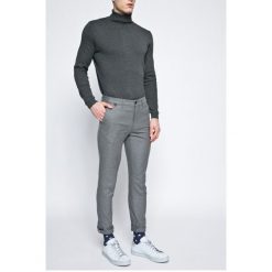 Tommy Hilfiger - Spodnie. Szare spodnie męskie TOMMY HILFIGER, na co dzień, bez wzorów, z elastanu, casualowe. W wyprzedaży za 269,90 zł.