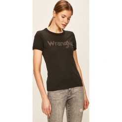 Wrangler - T-shirt. Czarne bluzki damskie Wrangler, s, z nadrukiem, z bawełny, casualowe, z okrągłym kołnierzem, z krótkim rękawem. W wyprzedaży za 89,90 zł.