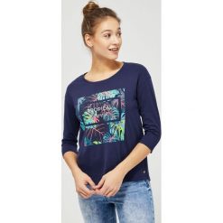 Bluzka bawełniana z nadrukiem. Niebieskie bluzki damskie Moodo, xs, z nadrukiem, z bawełny, z okrągłym kołnierzem, bez rękawów. Za 29,99 zł.