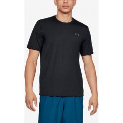 Under Armour Siro Koszulka Czarny. Czarne t-shirty męskie Under Armour, m, bez wzorów, z poliesteru, bez kołnierzyka, krótkie. Za 171,95 zł.
