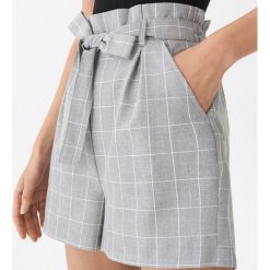 Szorty paperbag - Jasny szar. Szare szorty damskie House, s, bez wzorów. Za 69,99 zł.