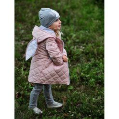 Kurtka pikowana blady róż z uszami królika. Różowe kurtki dziewczęce Pakamera. Za 139,00 zł.