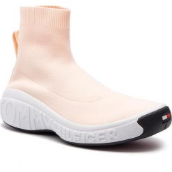 Sneakersy TOMMY JEANS - Knitted Sneaker EN0EN00508 Silver Peony 658. Pomarańczowe półbuty damskie Tommy Jeans, z jeansu. Za 549,00 zł.