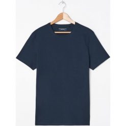 T-shirt z bawełny organicznej - Granatowy. Niebieskie t-shirty męskie House, s, bez wzorów, z bawełny, bez kołnierzyka. Za 25,99 zł.