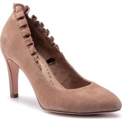 Półbuty TAMARIS - 1-22451-22 Old Rose Suede 616. Brązowe półbuty damskie Tamaris, z aplikacjami, ze skóry, eleganckie, bez obcasa, na obcasie, bez zapięcia. W wyprzedaży za 209,00 zł.