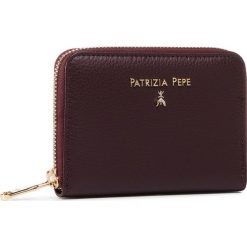 Duży Portfel Damski PATRIZIA PEPE - 2V8512/A4U8N-M391 Violet Swan. Czerwone portfele damskie Patrizia Pepe, bez wzorów, ze skóry. Za 499,00 zł.