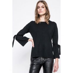 Answear - Sweter. Szare bez kategorii ANSWEAR, s, z dzianiny, z okrągłym kołnierzem. W wyprzedaży za 59,90 zł.