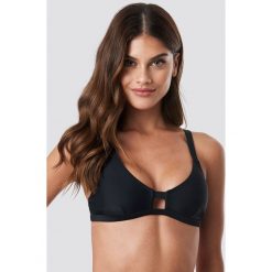NA-KD Swimwear Góra bikini z paseczkiem - Black. Czarne bikini NA-KD Swimwear. Za 60,95 zł.