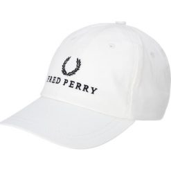 Fred Perry Czapka z daszkiem Biały. Białe czapki męskie z haftami, z bawełny. Za 180,95 zł.