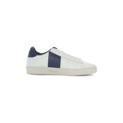 Buty Woolrich WF4032. Białe trampki męskie Woolrich, bez wzorów, bez zapięcia. Za 901,69 zł.