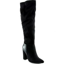 Buty zimowe damskie: Kozaki w kolorze czarnym