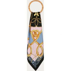 Moschino - Chusta. Czarne szaliki damskie MOSCHINO, bez wzorów, z jedwabiu. Za 359,90 zł.